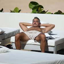 Famous George Clooney nude