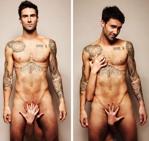 Adam Levine completely nude