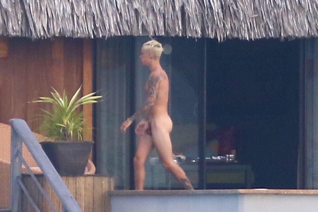 Justin Bieber nude at bora bora