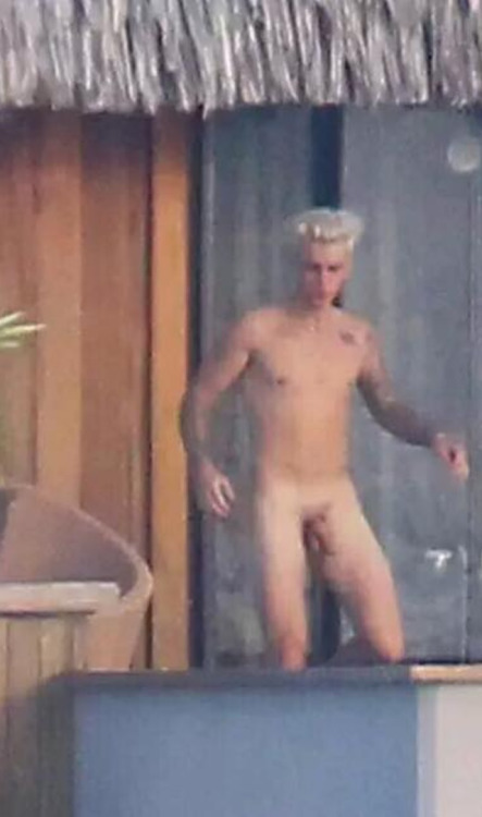 Justin Bieber nude at bora bora