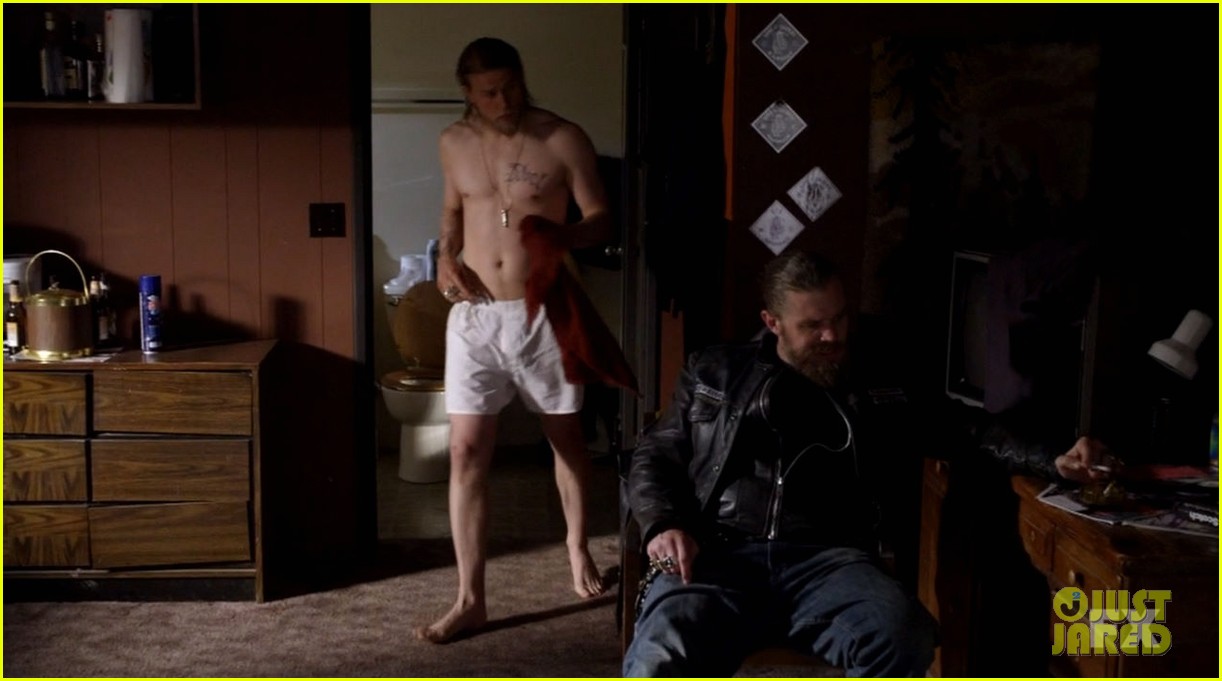 Charlie Hunnam: Butts Of Anarchy