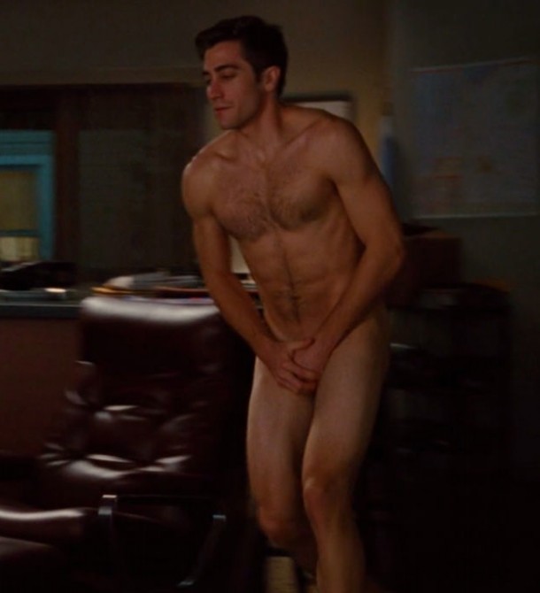 Jake Gyllenhaal Shows His Rock-Hard Abs And Cock