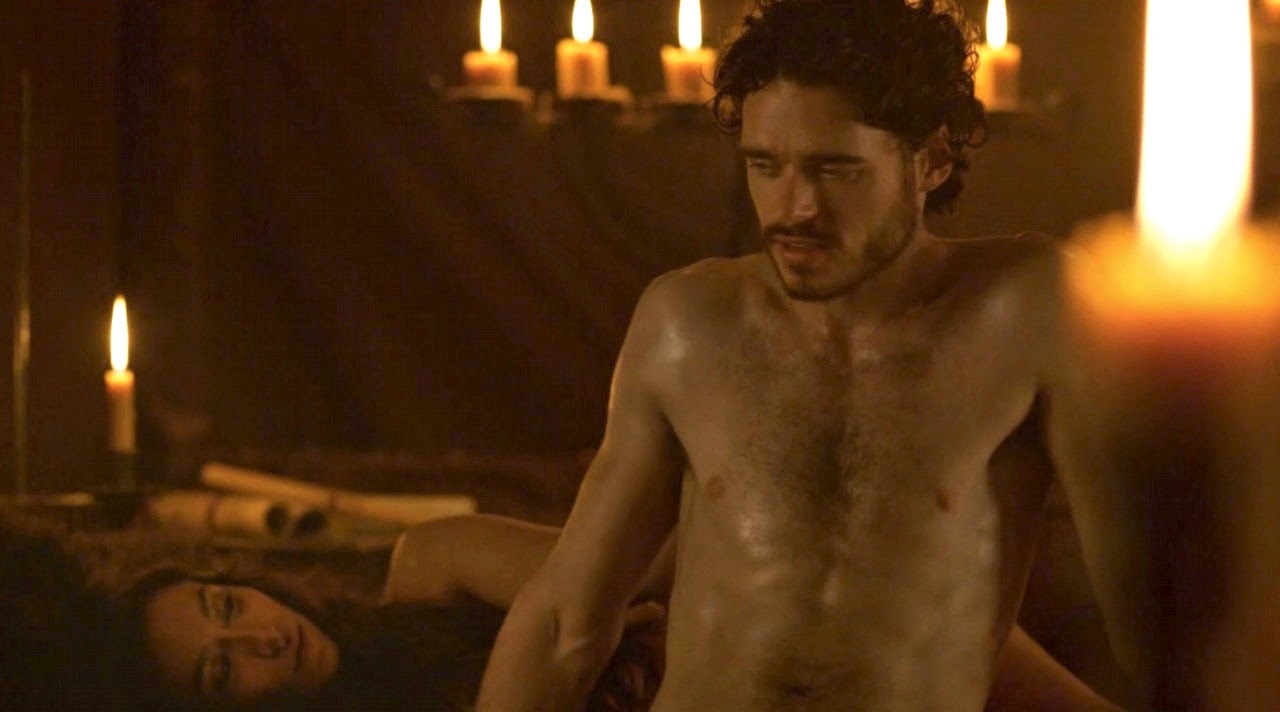 Richard Madden Tries To Hide His Cock