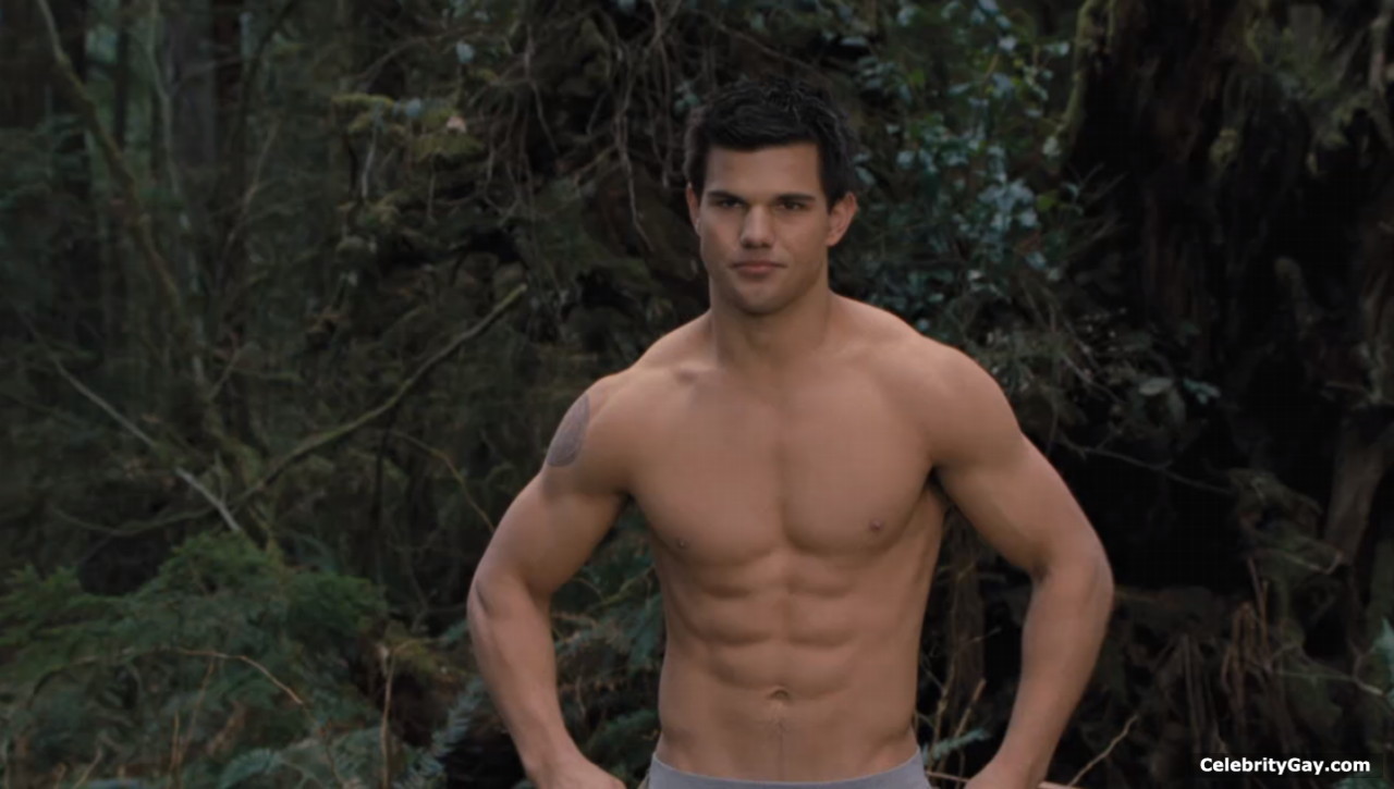 Taylor Lautner Shirtless - The Male Fappening
