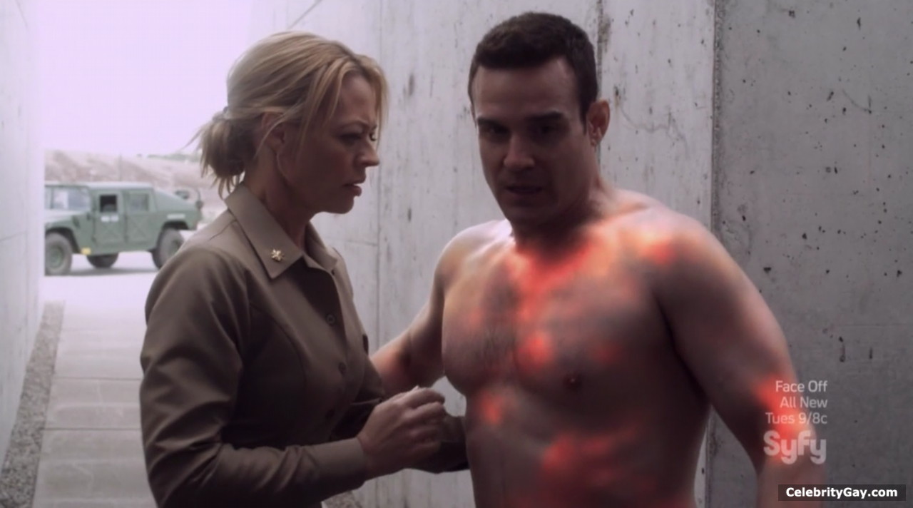 ausCAPS: Eddie McClintock shirtless in Warehouse 13 2-08 