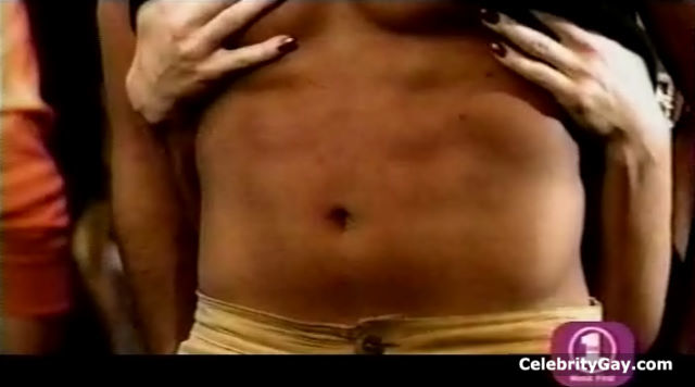 Enrique Iglesias Naked