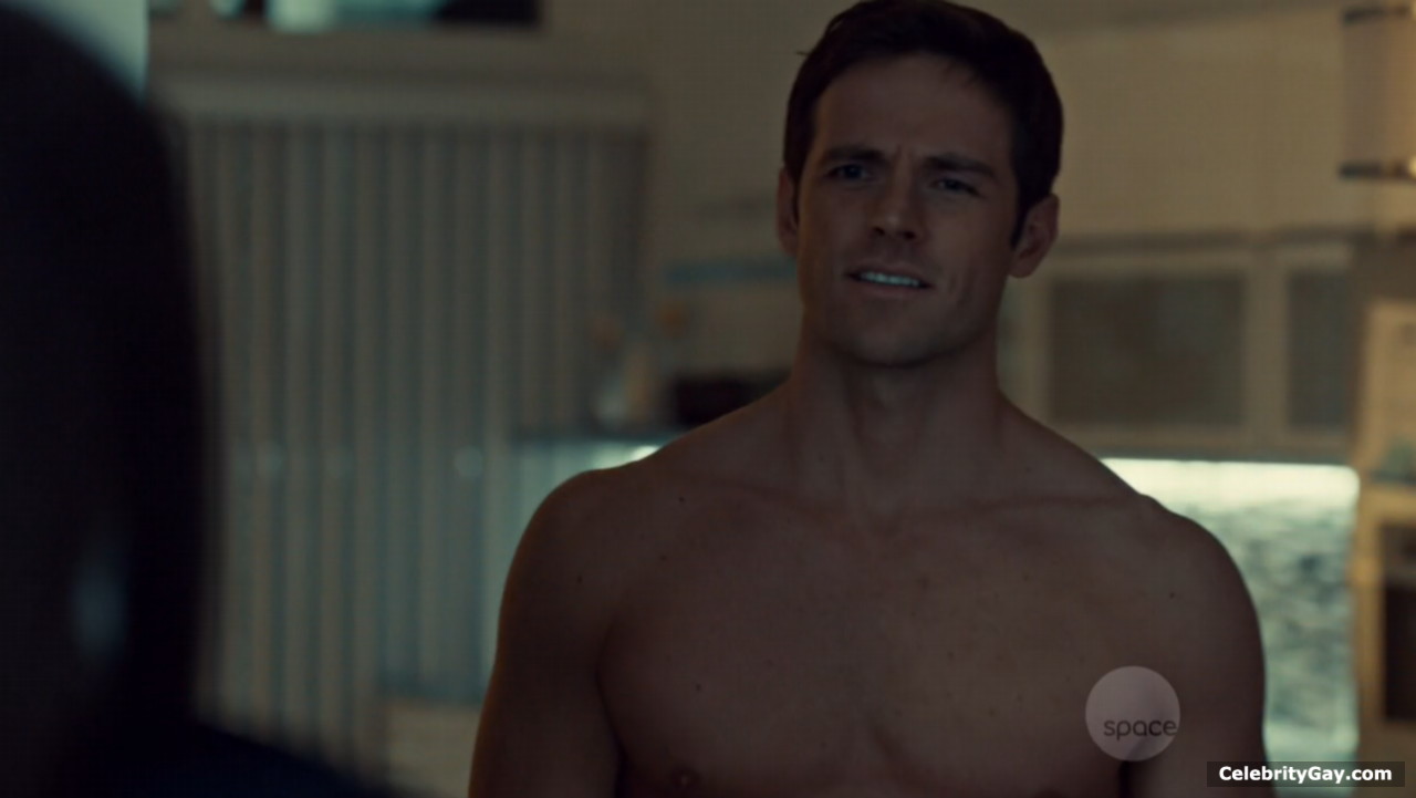Dylan Bruce Naked (23 Photos)