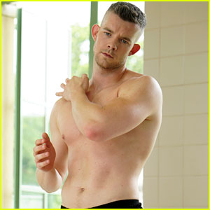 Russell Tovey Nude (7 Photos)
