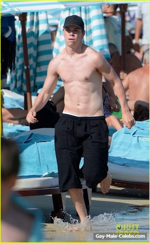 Will Poulter Shirtless (7 Photos)
