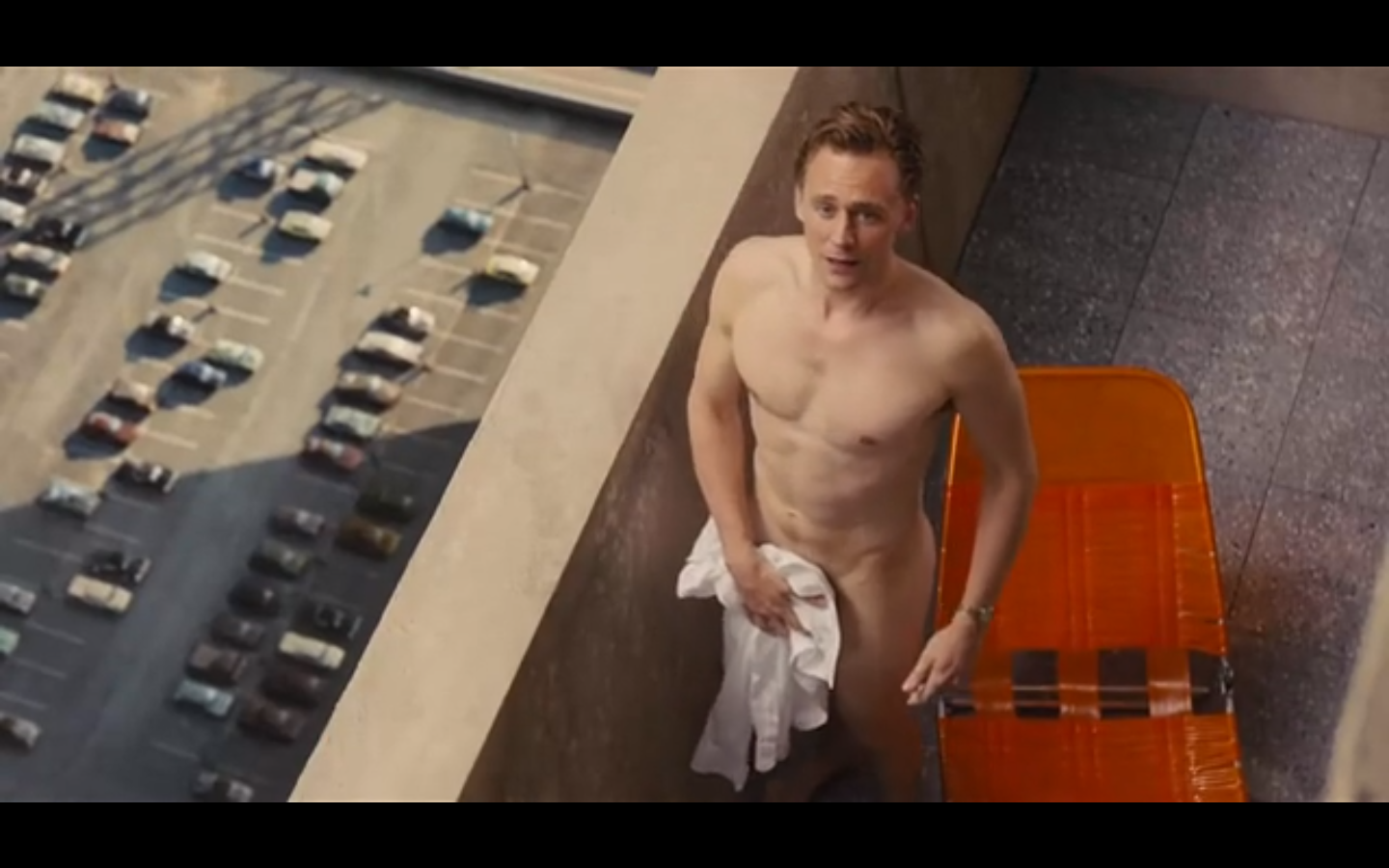 Tom Hiddleston Naked (3 Photos)