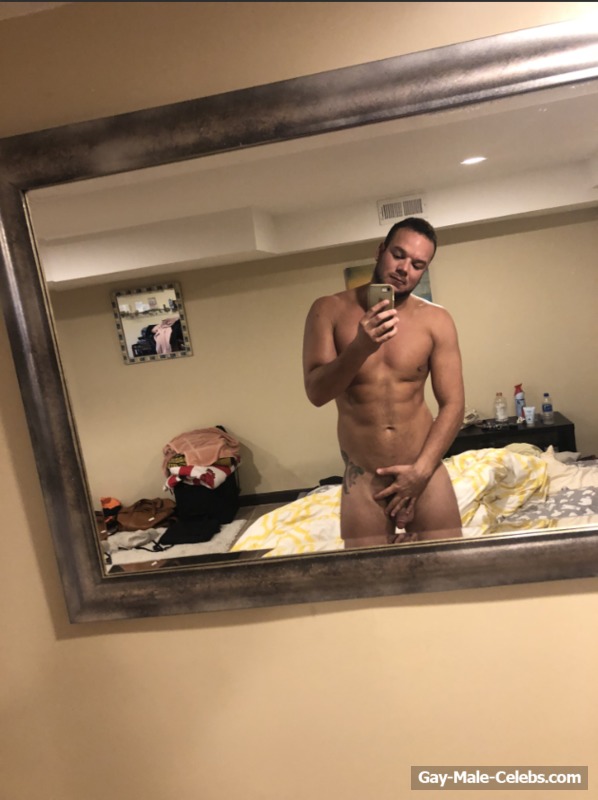 Shane Landrum Naked (3 Photos)