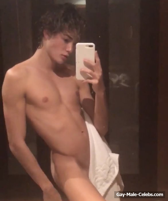 Jared Celma Naked (5 Photos)