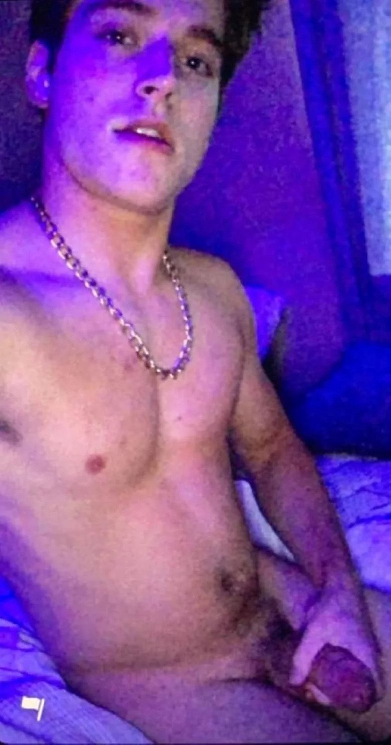 Froy Gutierrez Naked (4 Photos)
