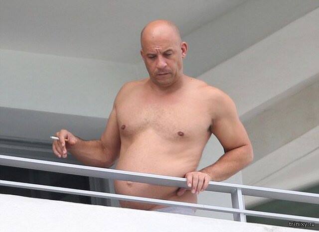 Vin Diesel goes shirtless, shows off his gut on a Miami balcony