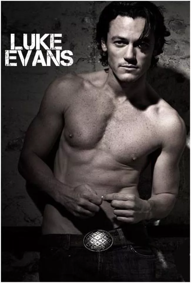 Luke Evans And His Impressive Bulge