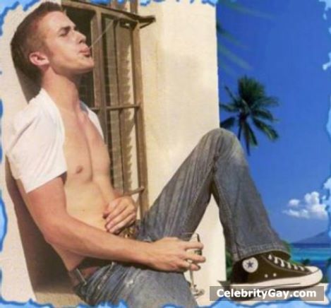 Ryan Gosling: The Abs Aren’t Photoshopped