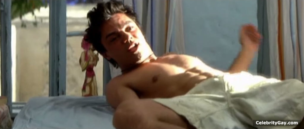 Dominic Cooper Naked