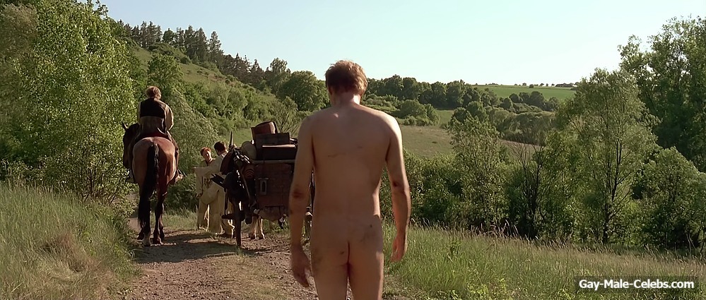 Paul Bettany Nude