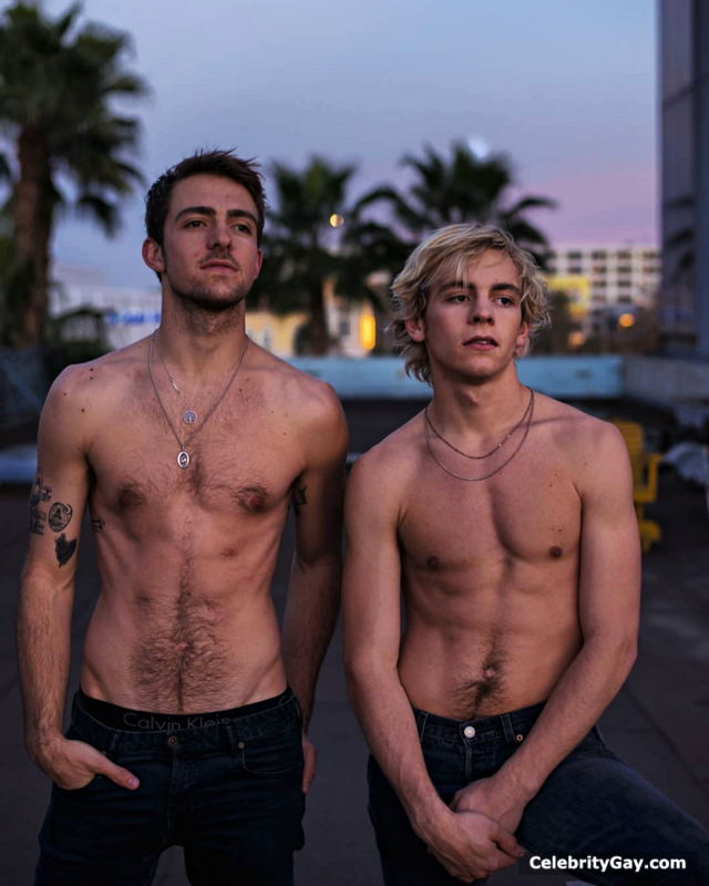 Ross Lynch Naked (15 Photos)